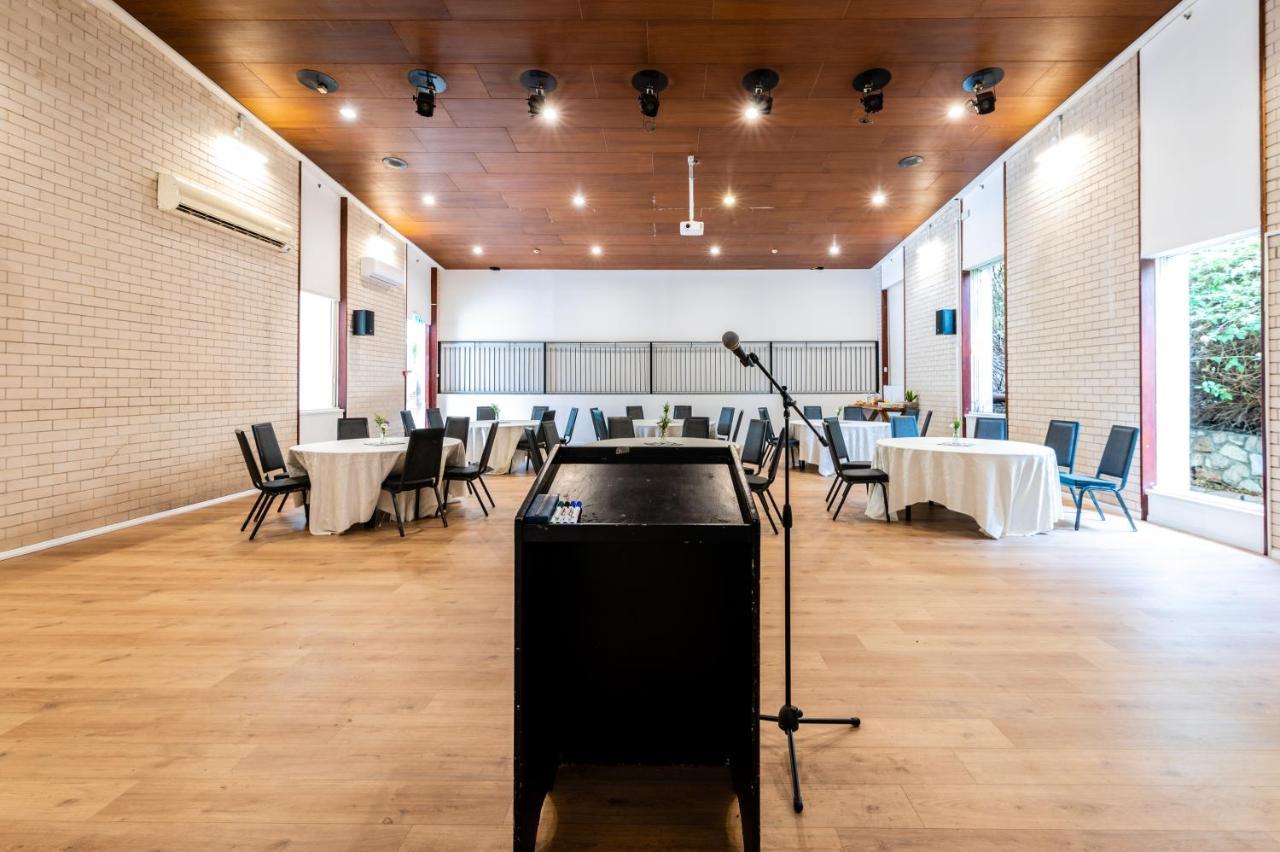 Eden Inn Zikhron Yaakov Bagian luar foto