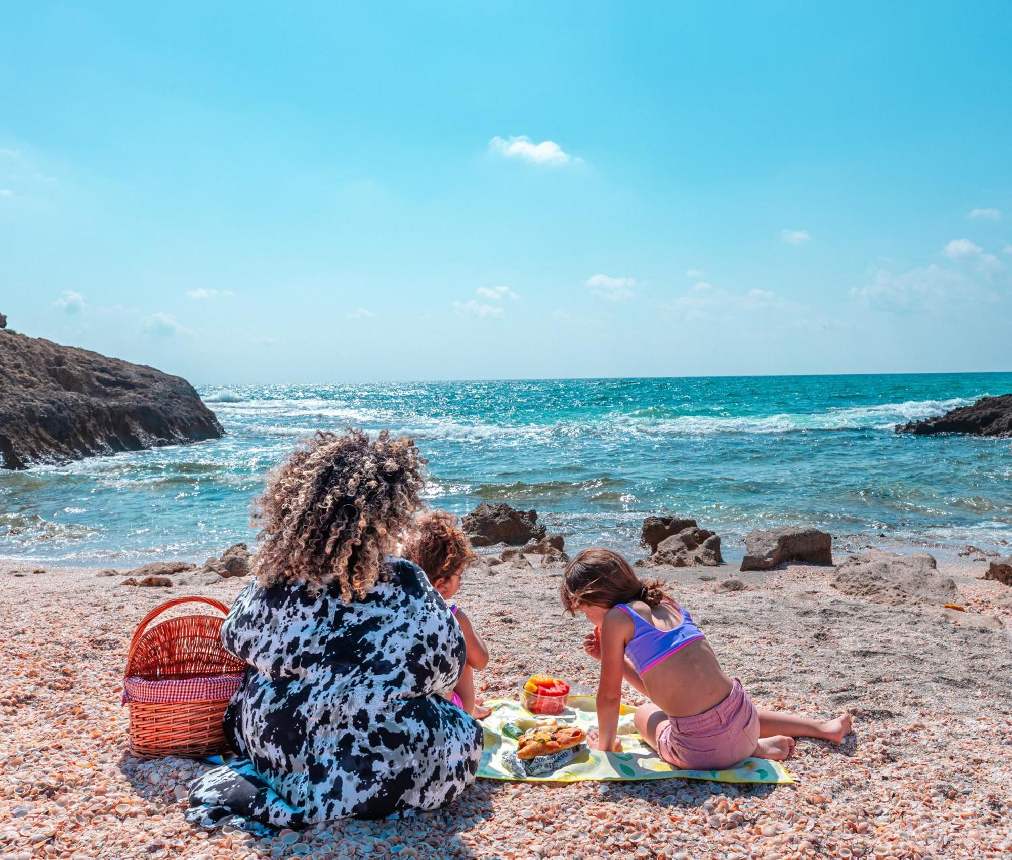 Eden Inn Zikhron Yaakov Bagian luar foto