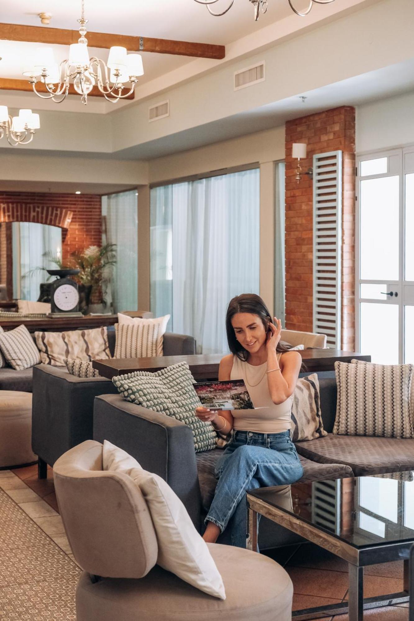 Eden Inn Zikhron Yaakov Bagian luar foto